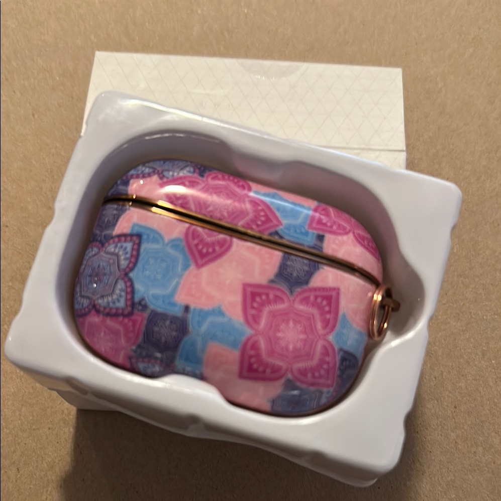 5 Floral Patterned Airpods Case